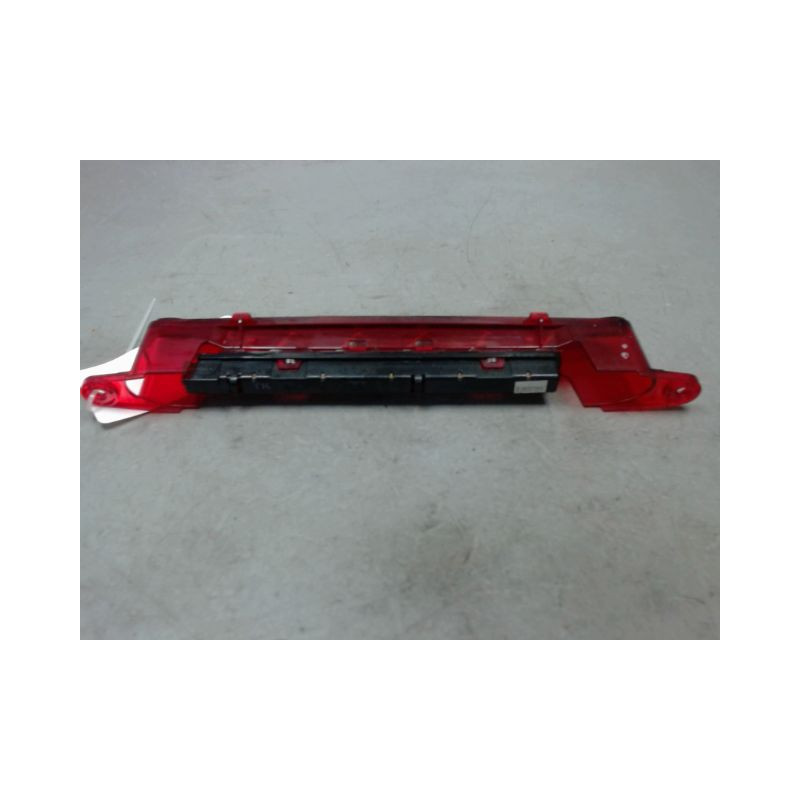FEUX STOP SUPPLEMENTAIRE FORD FOCUS
