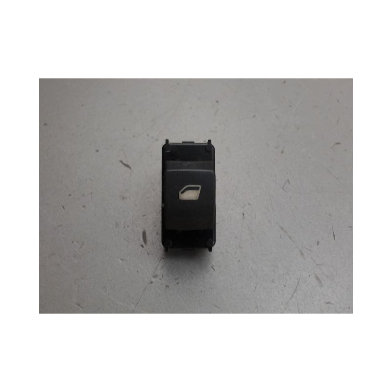 COMMANDE LEVE-GLACE PORTE AVD PEUGEOT 207
