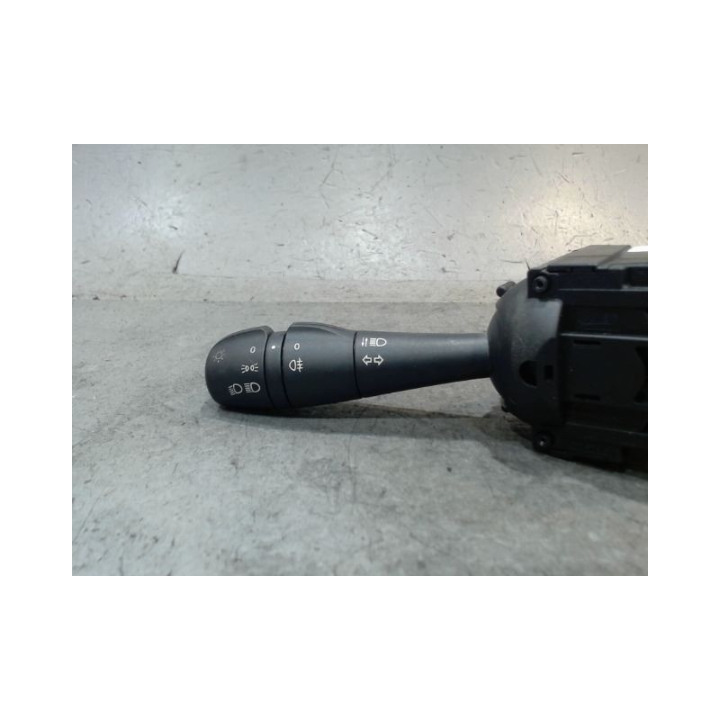 COMMANDE CLIGNOTANT RENAULT TWINGO