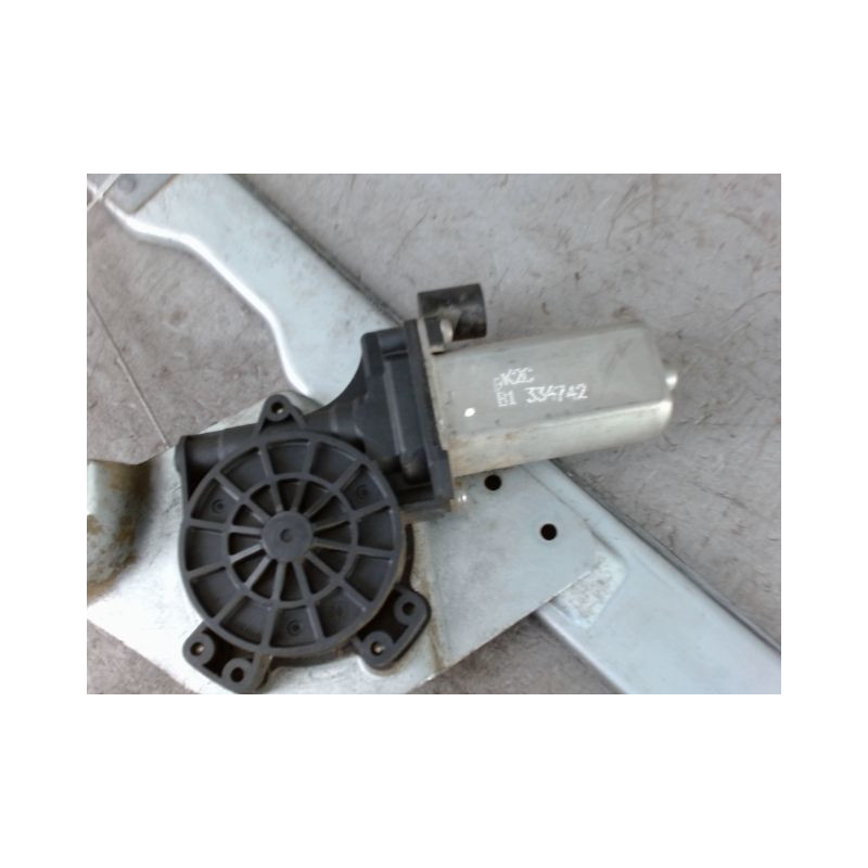 MECANISME+MOTEUR LEVE-GLACE AVANT GAUCHE DACIA DUSTER