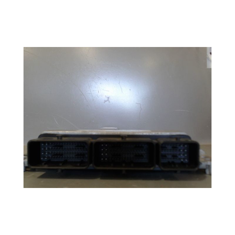 CALCULATEUR MOTEUR RENAULT MEGANE