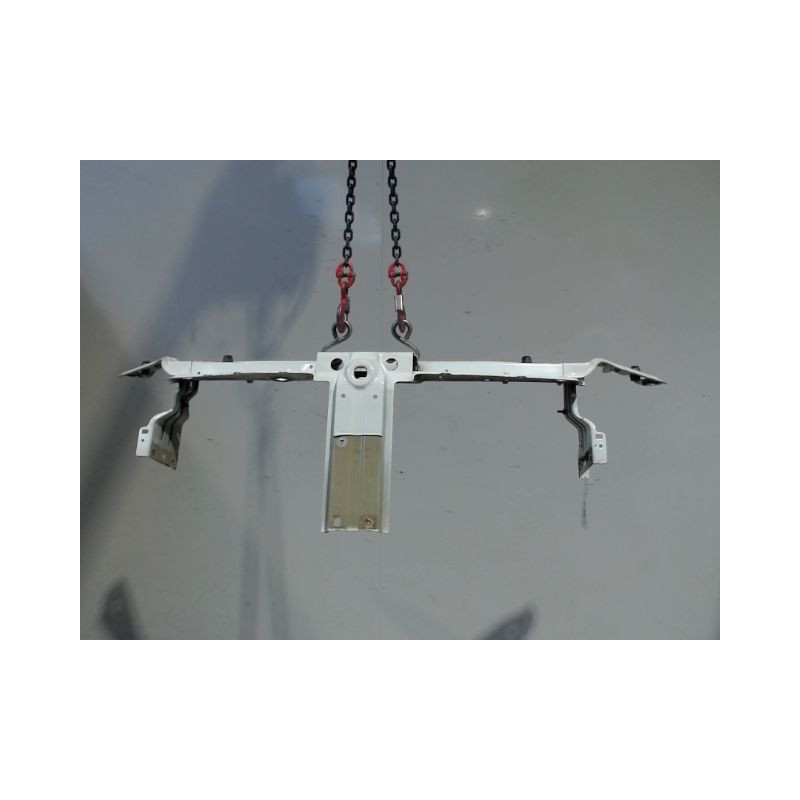 TRAVERSE SUPERIEURE ARMATURE AVANT DACIA LOGAN