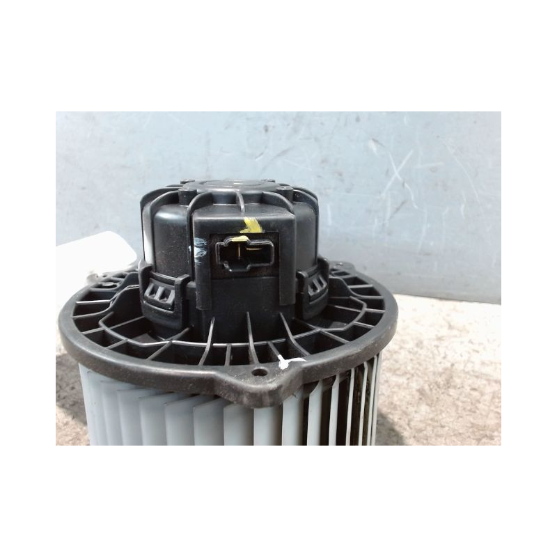 MOTEUR VENTILATEUR CHAUFFAGE HYUNDAI TUCSON