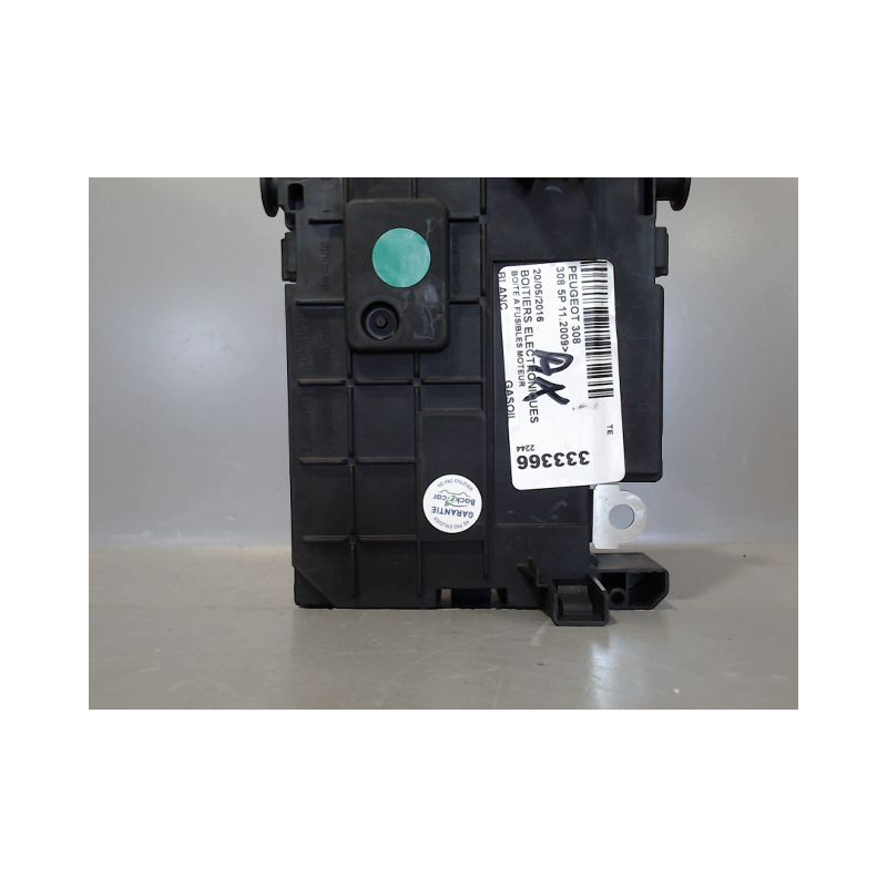 BOITE A FUSIBLES PEUGEOT 308 2009-