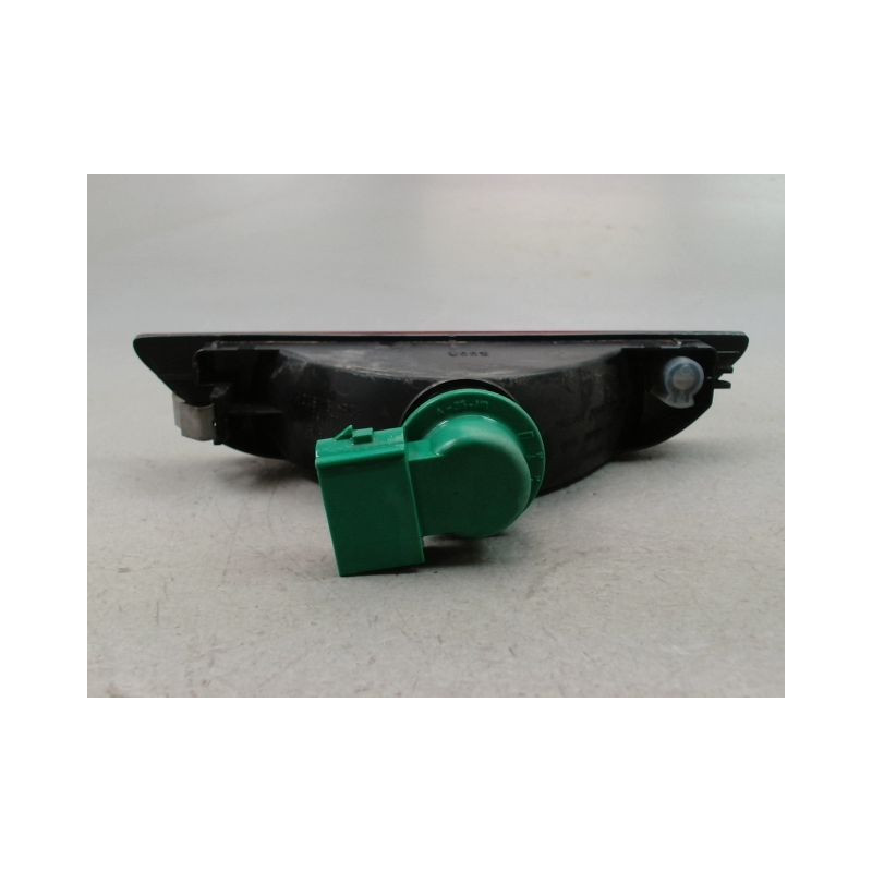 FEU BROUILLARD CENTRAL ARRIERE NISSAN NOTE I Phase 1 2006-2009