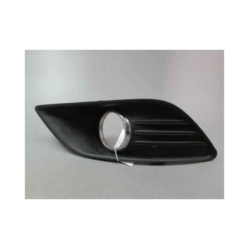 GRILLE VENTILATION PARE-CHOC AVG FORD FOCUS II Phase 2 2008-2010