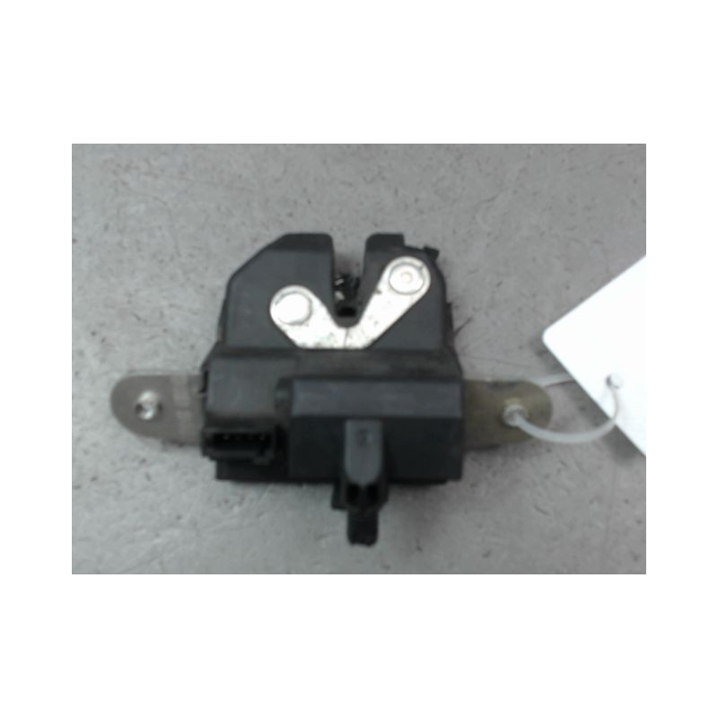 SERRURE HAYON  OPEL MERIVA 2006-