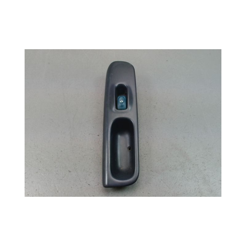 COMMANDE LEVE-GLACE PORTE AVD RENAULT TWINGO I Phase 1 1993-1998
