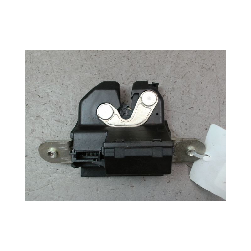 SERRURE HAYON  OPEL CORSA IV Phase 2 (D) 2011-2015