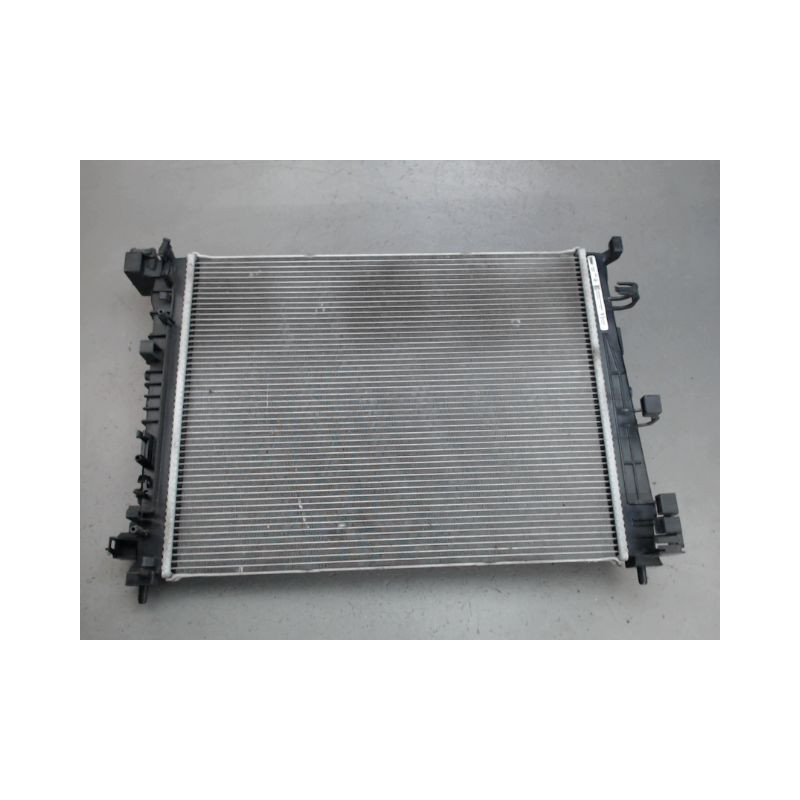 RADIATEUR DACIA SANDERO