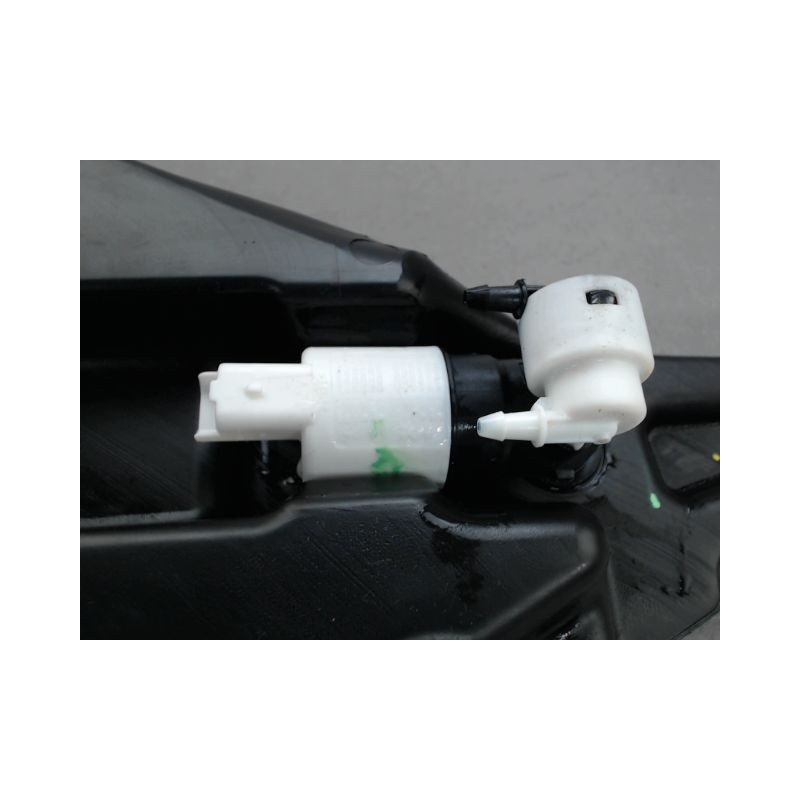 RESERVOIR LAVE-GLACE AVANT PEUGEOT 308