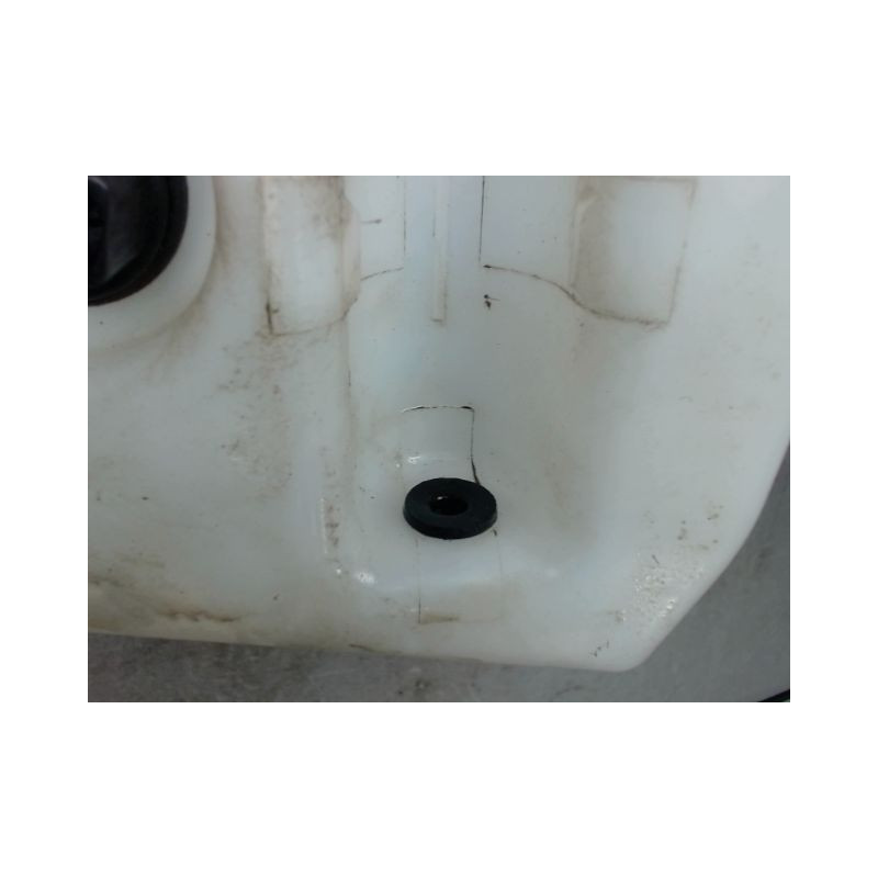 RESERVOIR LAVE-GLACE AVANT AUDI A3 SPORTBACK