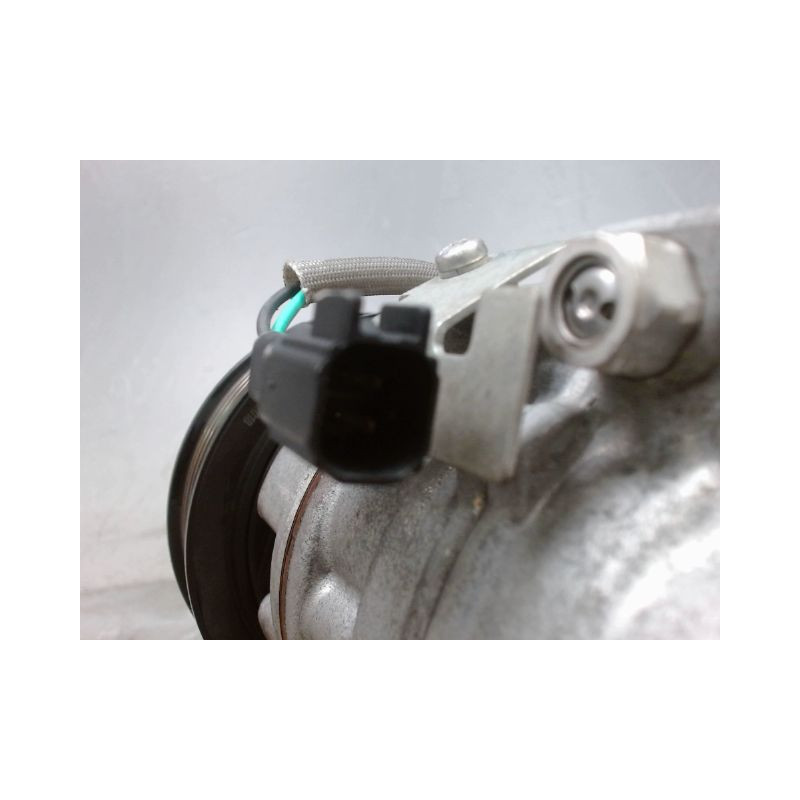 COMPRESSEUR AIR CONDITIONNE FORD KA+