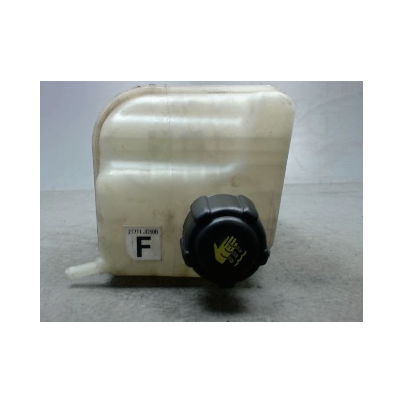 VASE EXPANSION NISSAN QASHQAI