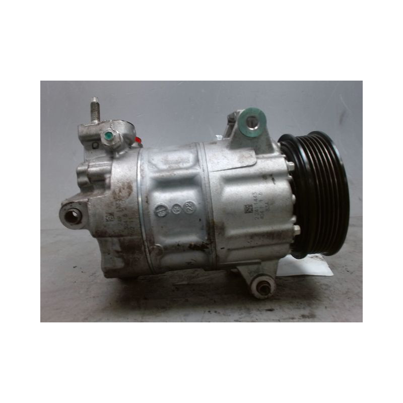 COMPRESSEUR AIR CONDITIONNE FORD FIESTA