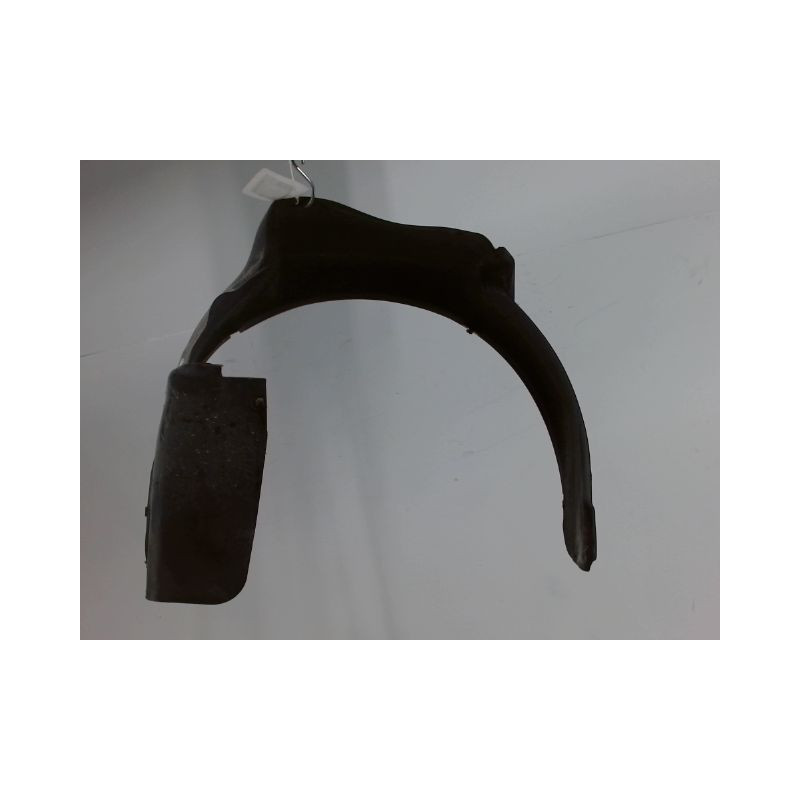 PARE-BOUE AVANT DROIT AUDI A3 -2000