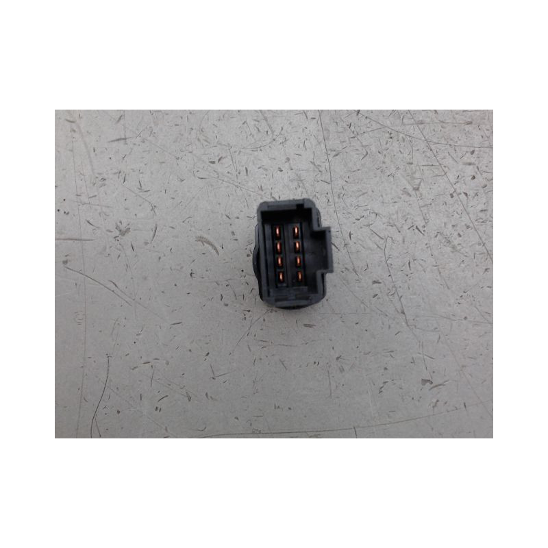 BOUTON DE WARNING DACIA DUSTER