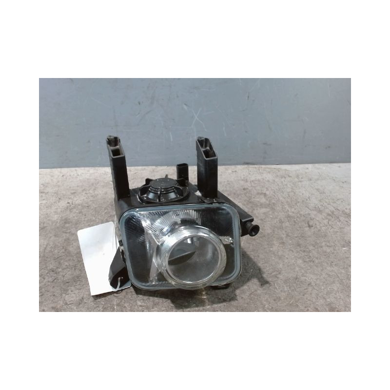 PHARE ANTIBROUILLARD AVANT DROIT OPEL MERIVA