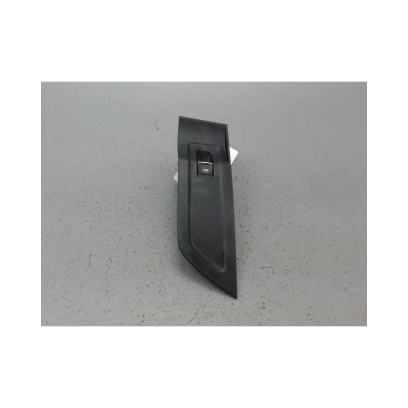 COMMANDE LEVE-GLACE PORTE AVD SKODA SUPERB