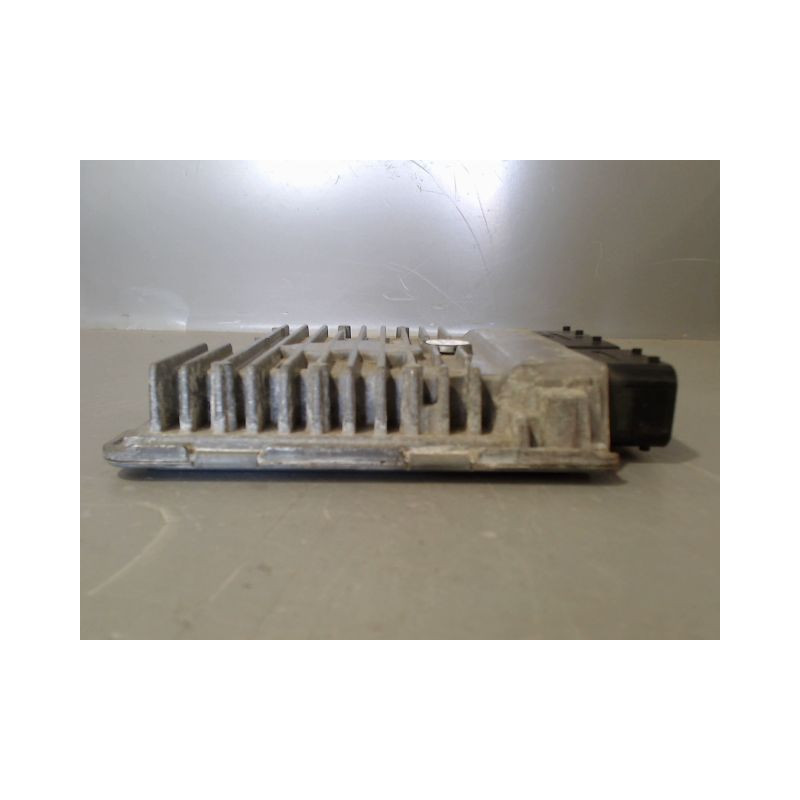 CALCULATEUR MOTEUR VOLKSWAGEN GOLF
