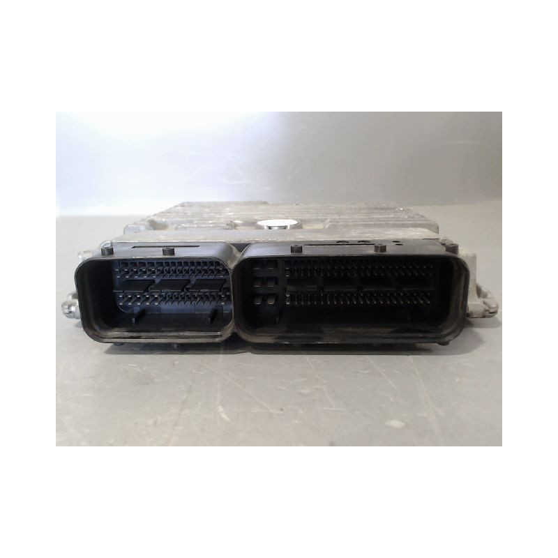 CALCULATEUR MOTEUR VOLKSWAGEN GOLF