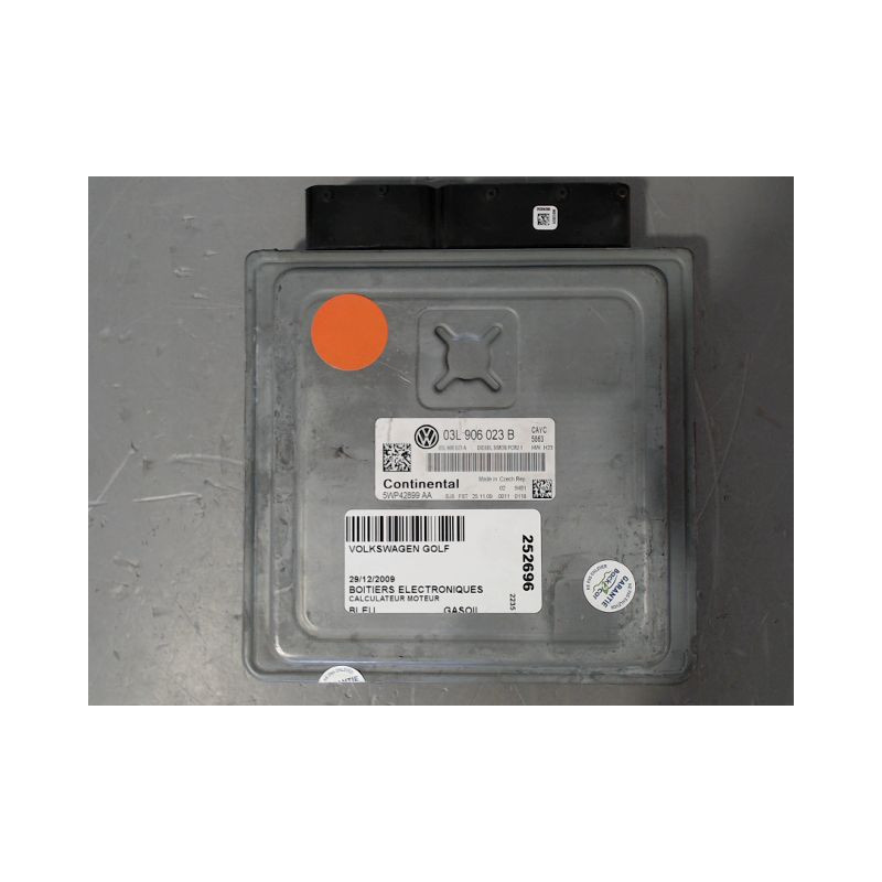 CALCULATEUR MOTEUR VOLKSWAGEN GOLF