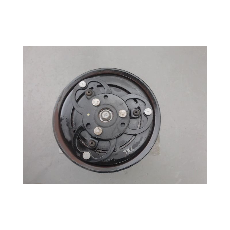 COMPRESSEUR AIR CONDITIONNE RENAULT CLIO