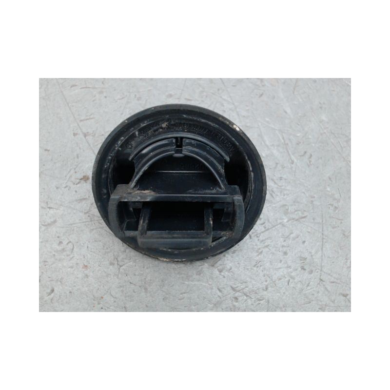 BOUCHON RESERVOIR A CARBURANT RENAULT CLIO