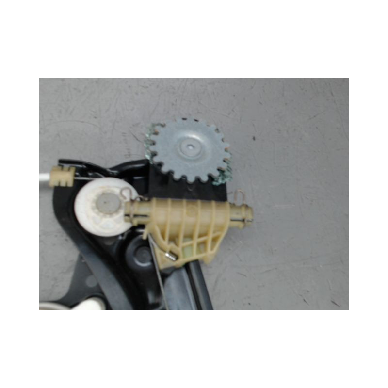 MECANISME LEVE-GLACE AVANT DROIT B.M.W. SERIE 4