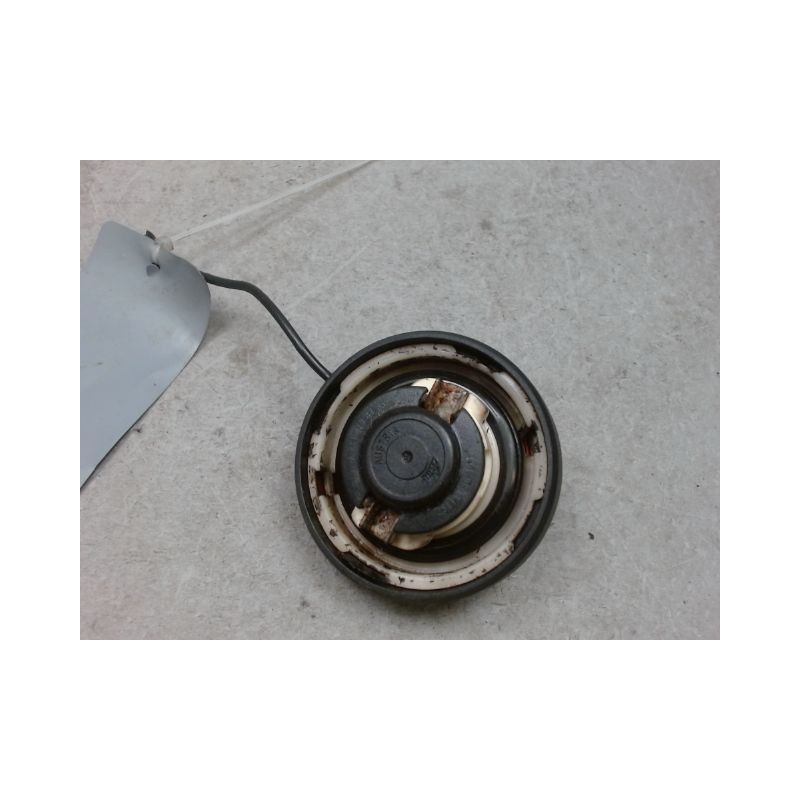 BOUCHON RESERVOIR A CARBURANT MERCEDES CLASSE E COUPE 09-