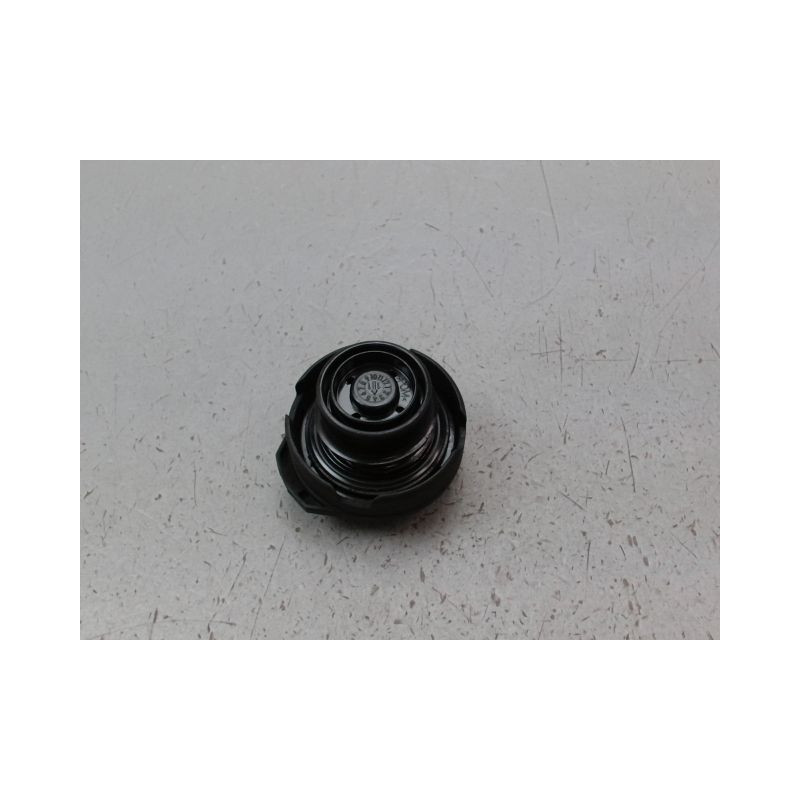 BOUCHON RESERVOIR A CARBURANT VOLKSWAGEN GOLF VI 2008-2013