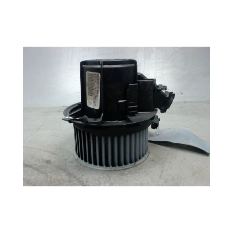 MOTEUR VENTILATEUR CHAUFFAGE MERCEDES CLASSE E COUPE 09-