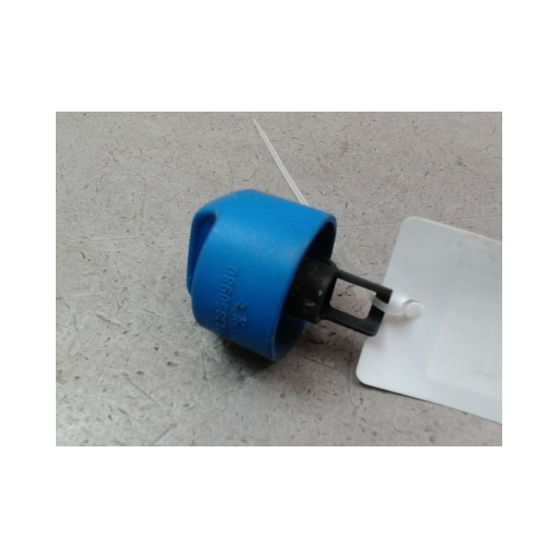 BOUCHON RESERVOIR ADBLUE PEUGEOT 308 2011-