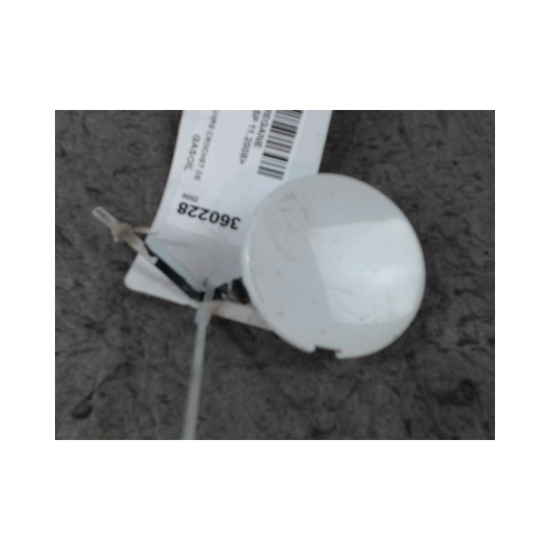 OBTURATEUR COUVRE CROCHET DE BOUCLIER AV RENAULT MEGANE III 2008-