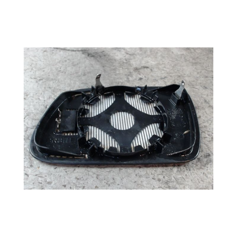 GLACE RETROVISEUR EXT D PEUGEOT 407 SW