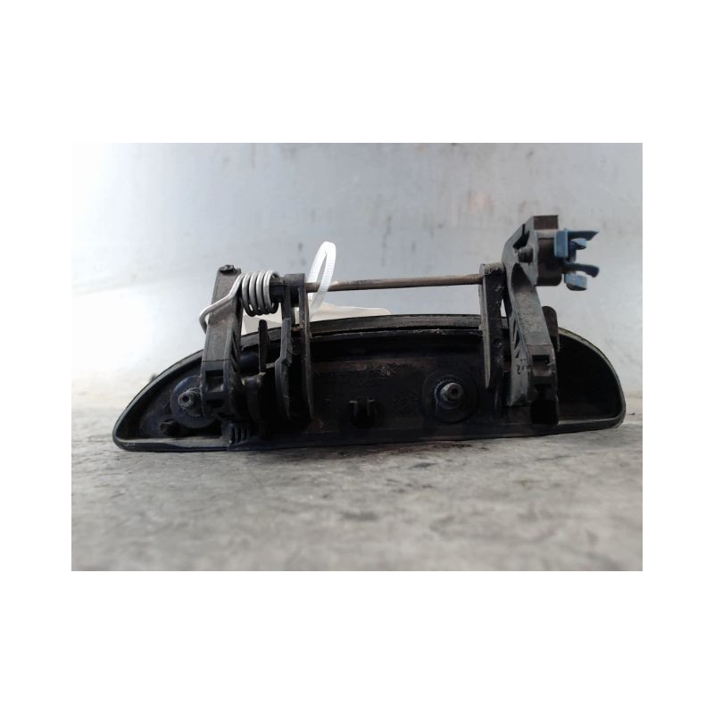 POIGNEE EXTERIEURE PORTE ARRIERE DROIT RENAULT CLIO II PH.2 01-06