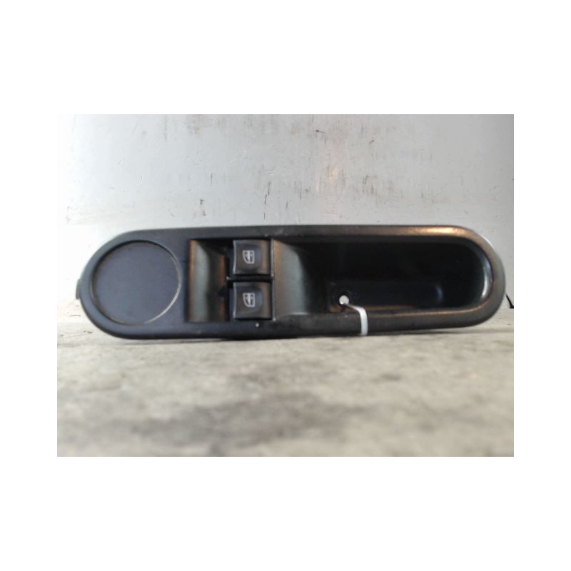COMMANDE LEVE-GLACE PORTE AVG RENAULT TWINGO