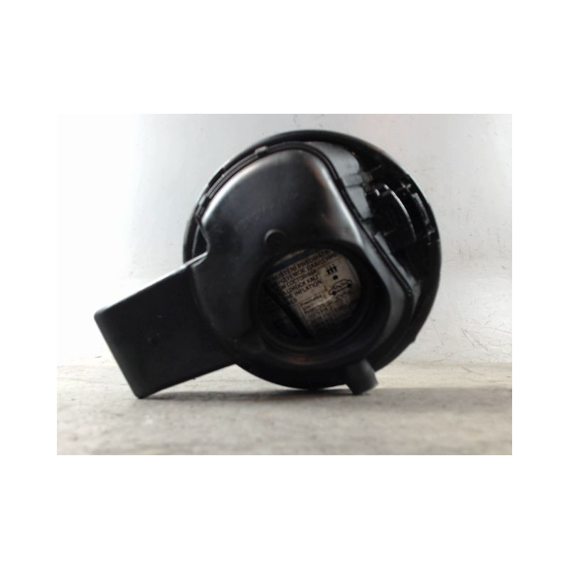 VOLET DE TRAPPE CARBURANT SKODA FABIA