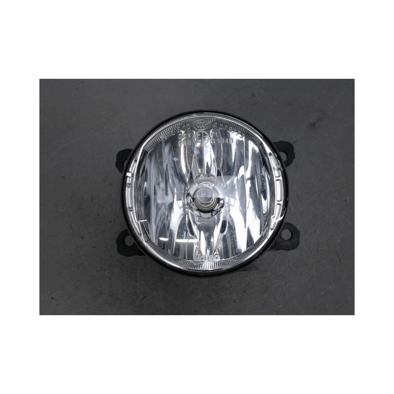 PHARE ANTIBROUILLARD AVANT DROIT RENAULT CLIO