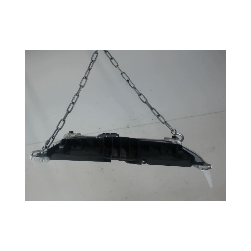 TRAVERSE SUPERIEURE ARMATURE AVANT TOYOTA YARIS 2005-
