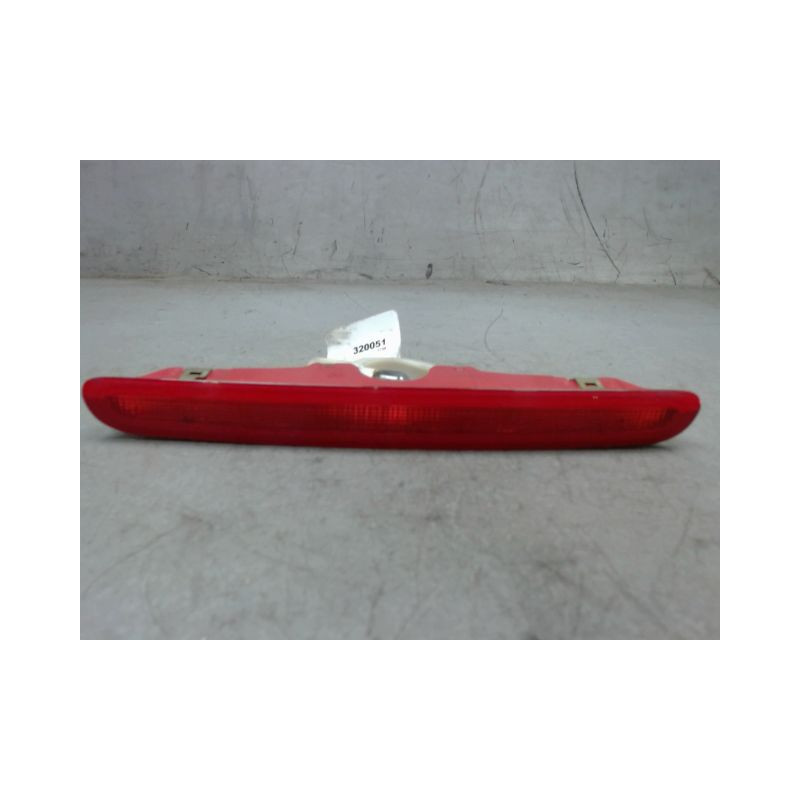 FEUX STOP SUPPLEMENTAIRE RENAULT LAGUNA II 2005-2007