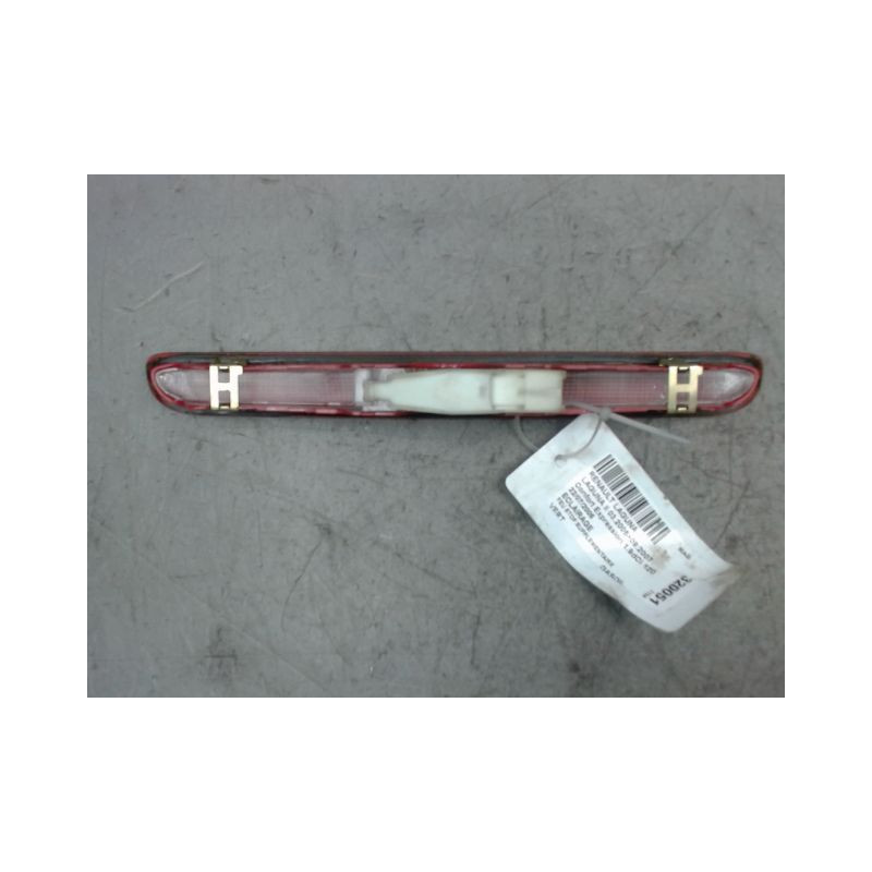 FEUX STOP SUPPLEMENTAIRE RENAULT LAGUNA II 2005-2007
