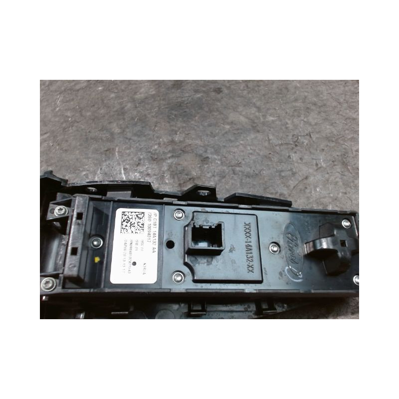 COMMANDE LEVE-GLACE PORTE AVG FORD FIESTA 2010-