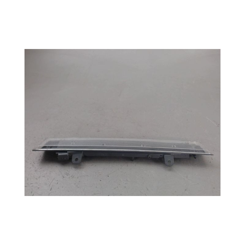 FEUX STOP SUPPLEMENTAIRE PEUGEOT 208