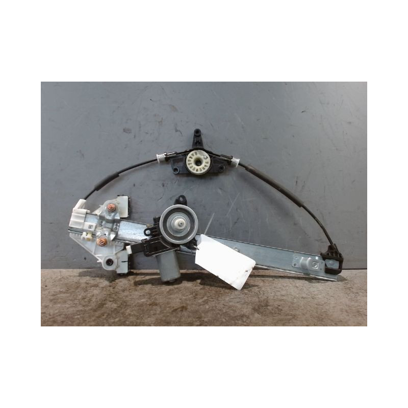 MECANISME+MOTEUR LEVE-GLACE AVANT DROIT MAZDA CX-3