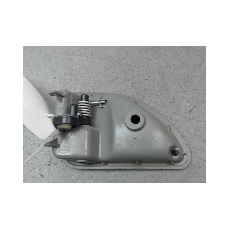 POIGNEE INTERIEURE PORTE AVANT DROIT RENAULT KANGOO BREAK I Phase 2 2003-2007