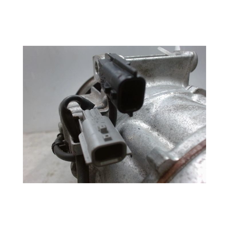 COMPRESSEUR AIR CONDITIONNE RENAULT KADJAR