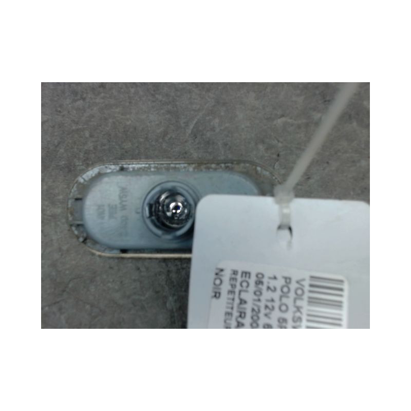 REPETITEUR AILE GAUCHE VOLKSWAGEN POLO 02-05