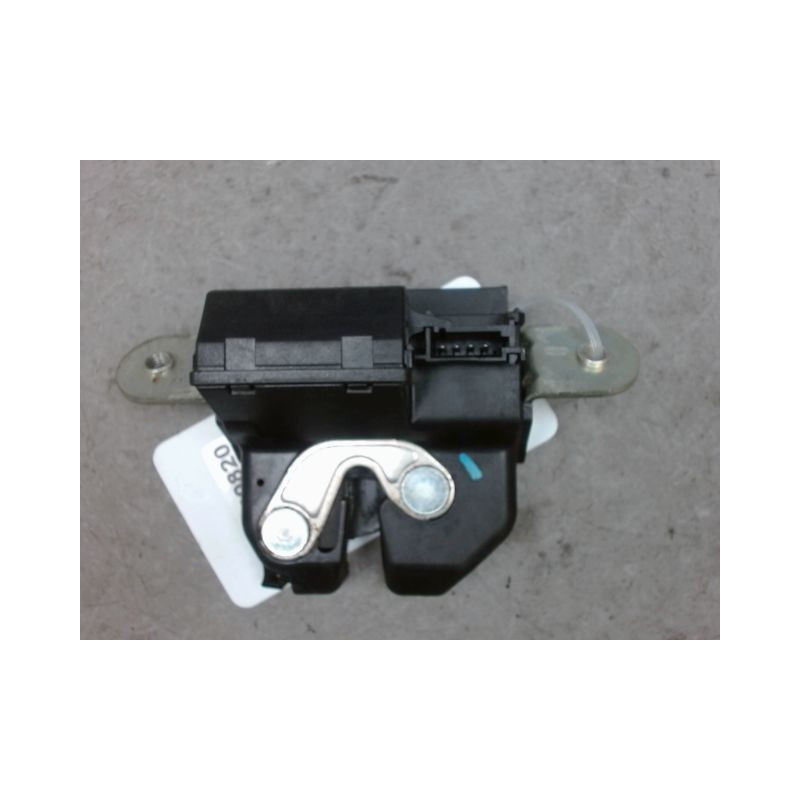 SERRURE HAYON  OPEL CORSA