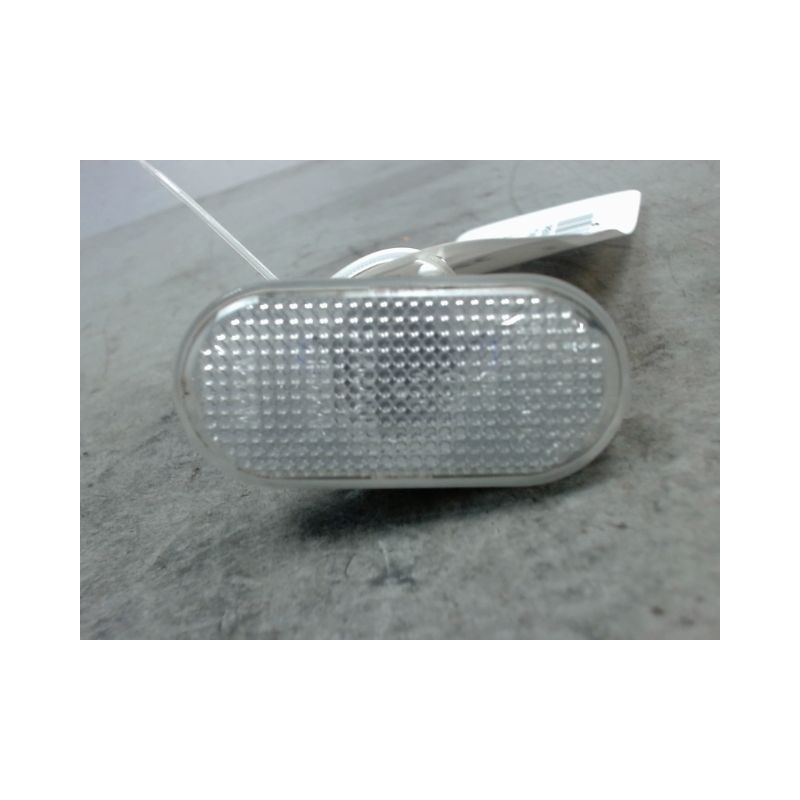 REPETITEUR AILE GAUCHE RENAULT TWINGO II 2007-
